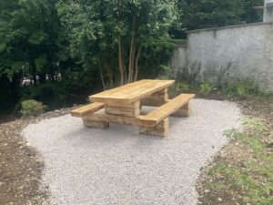 Table en sapin blanc 